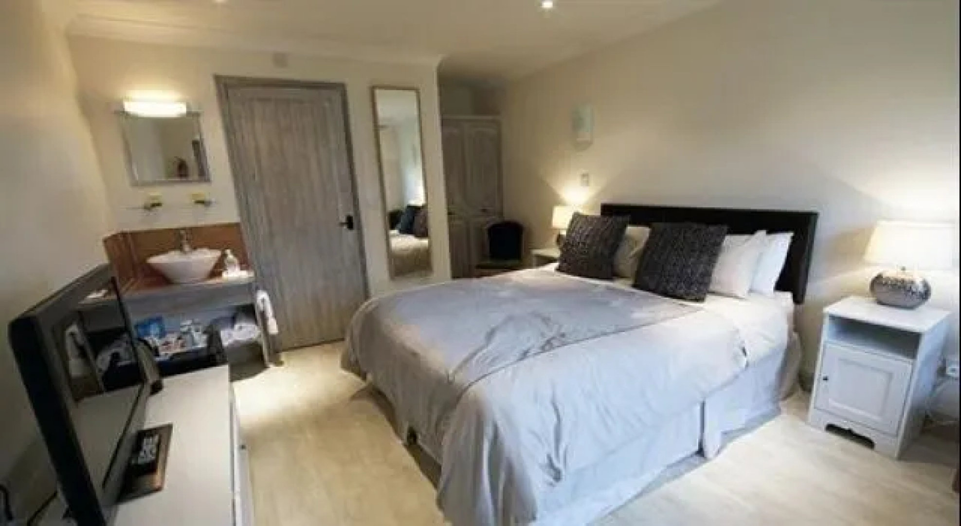 The Live and Let Live Country Inn