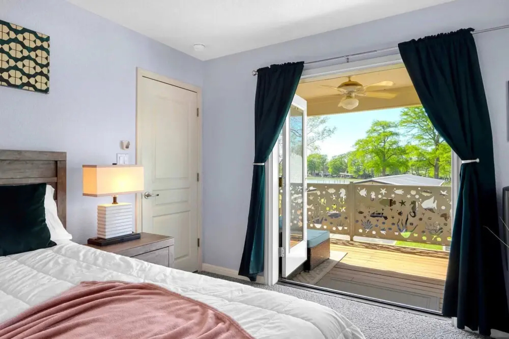 Spacious Retreat & Game Room Sleeps 12