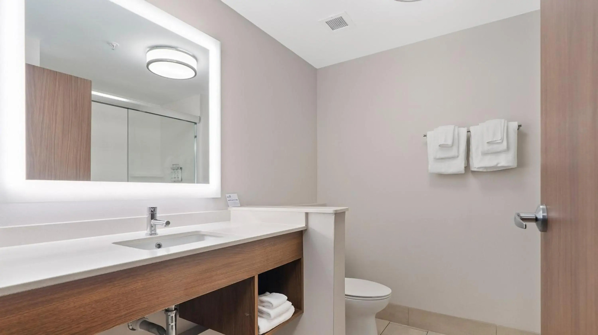 Sanur Resort Watujimbar