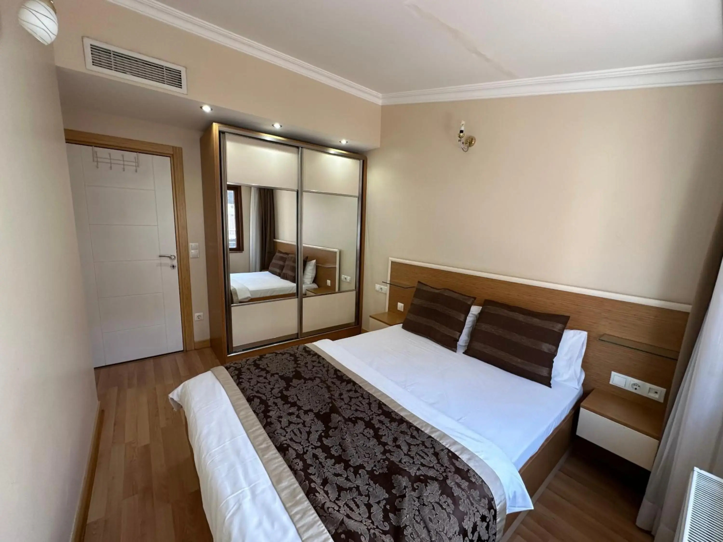 Homelike Hotel