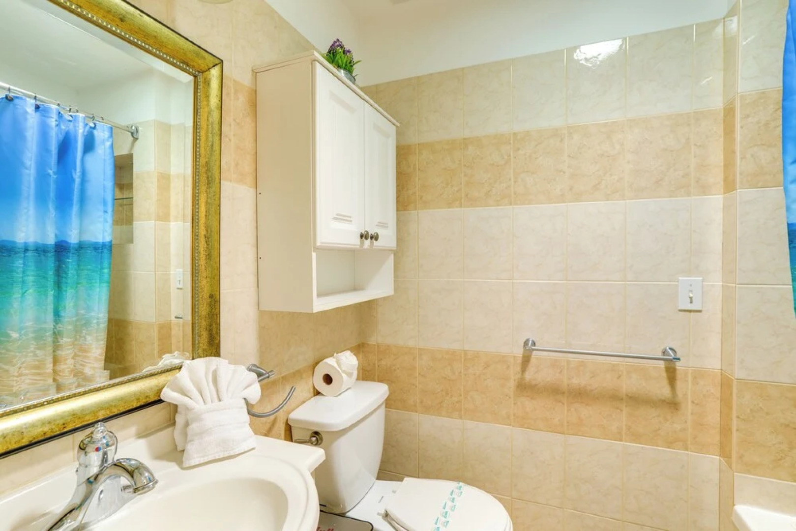 4 Mi to Beaches: Alluring Largo Hideaway!