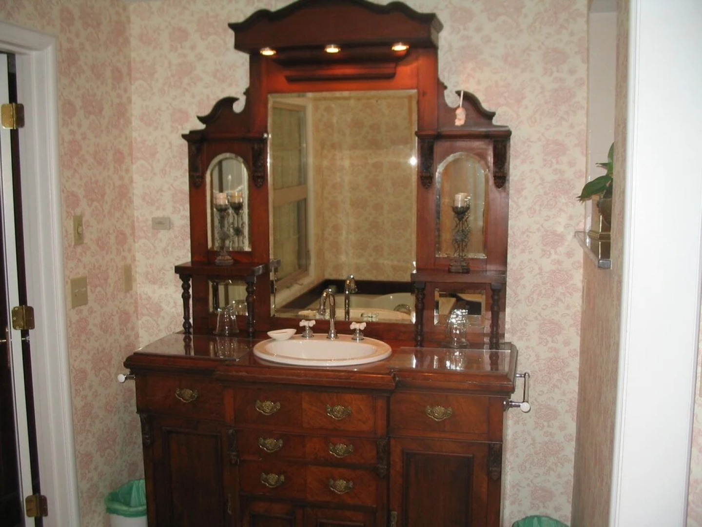 The Inn at Mallard Cove