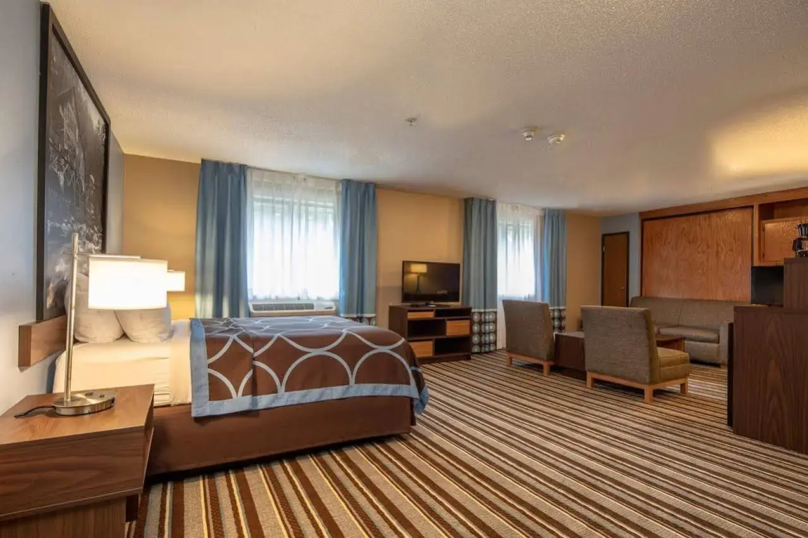 Super 8 Steubenville