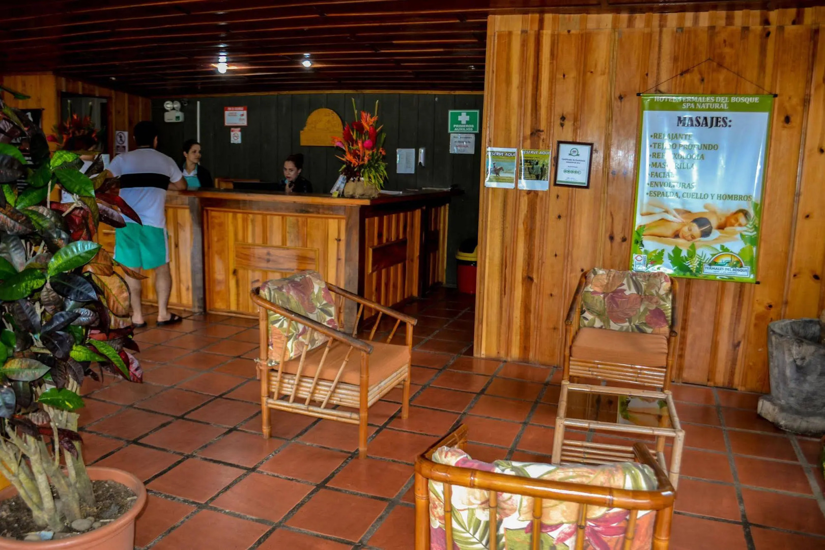 Termales del Bosque & Hot Springs