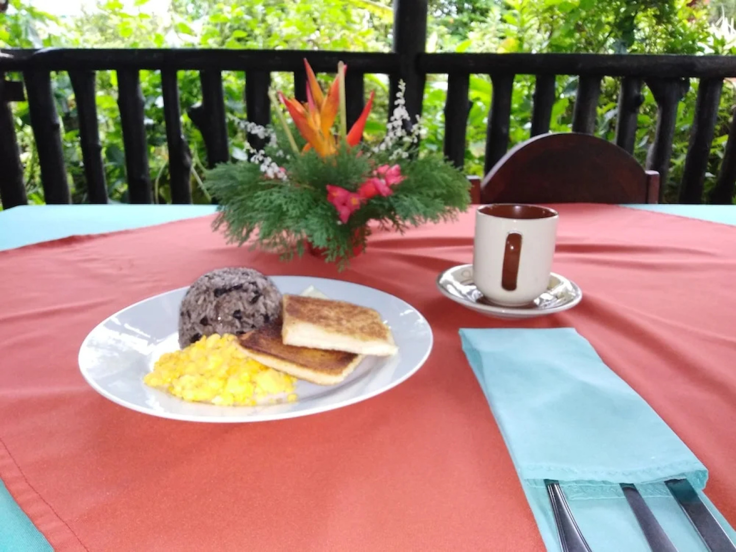 Posada Río Celeste La Amistad