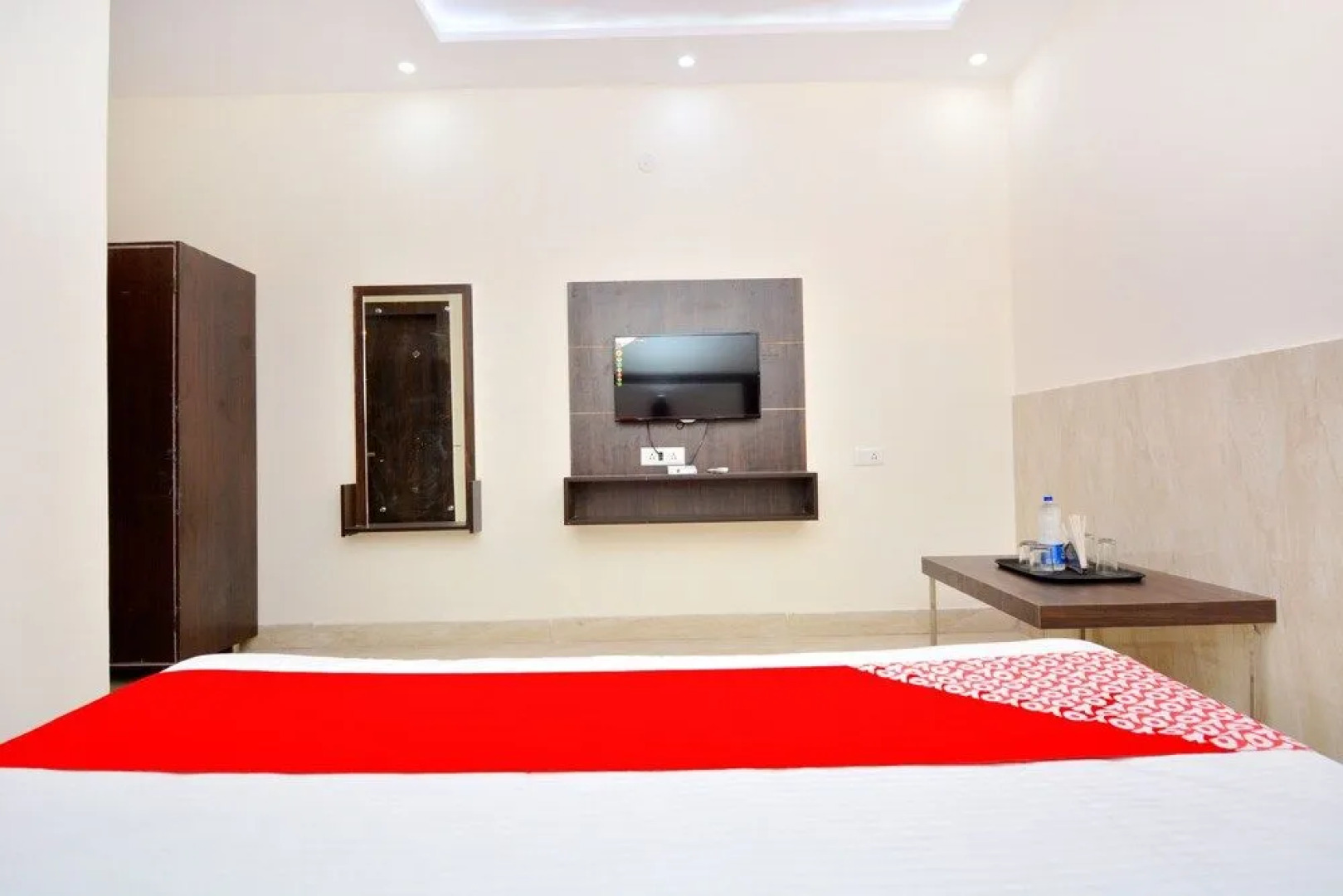 Oyo 29645 The Meridien