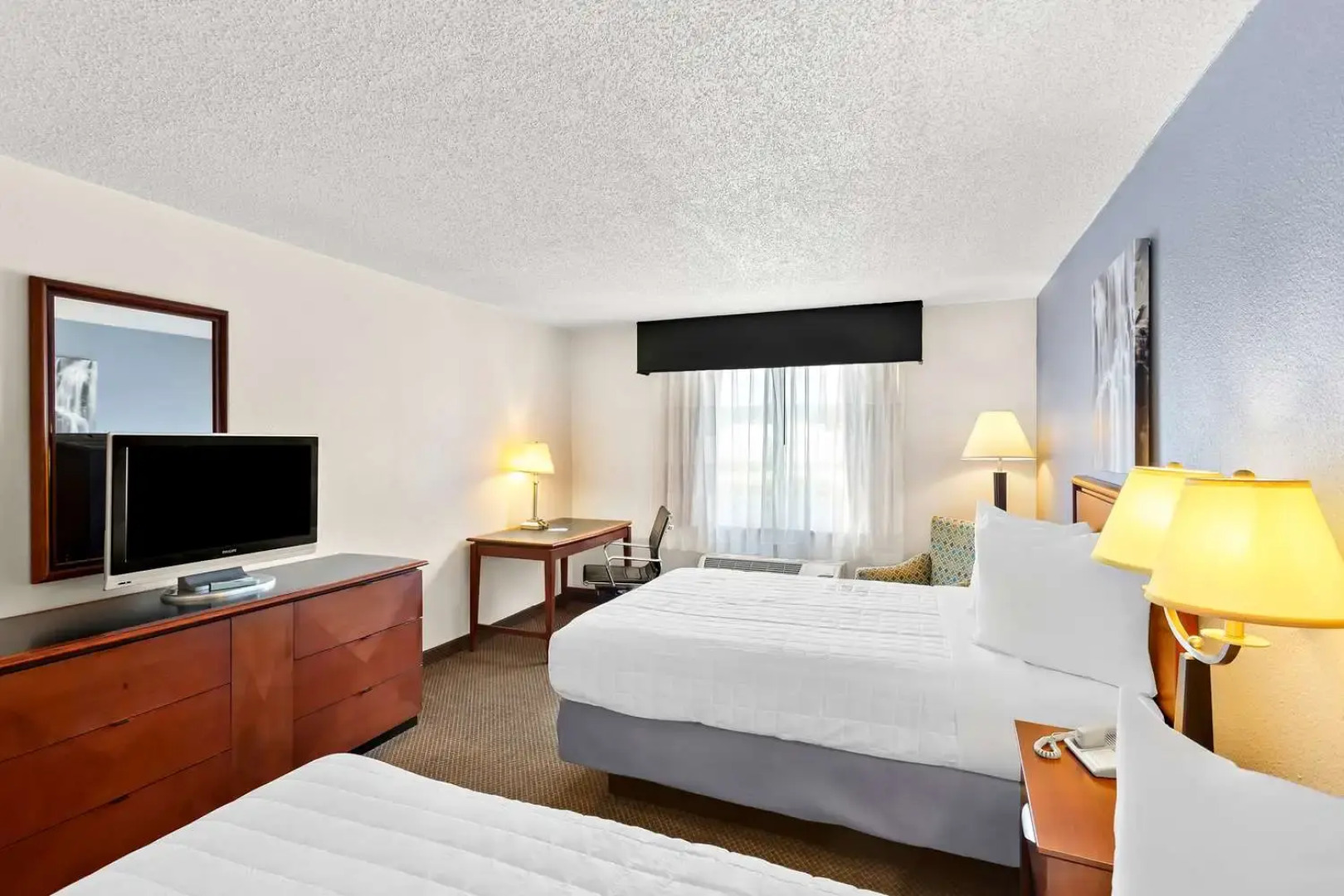 Best Western Huntington Mall Inn