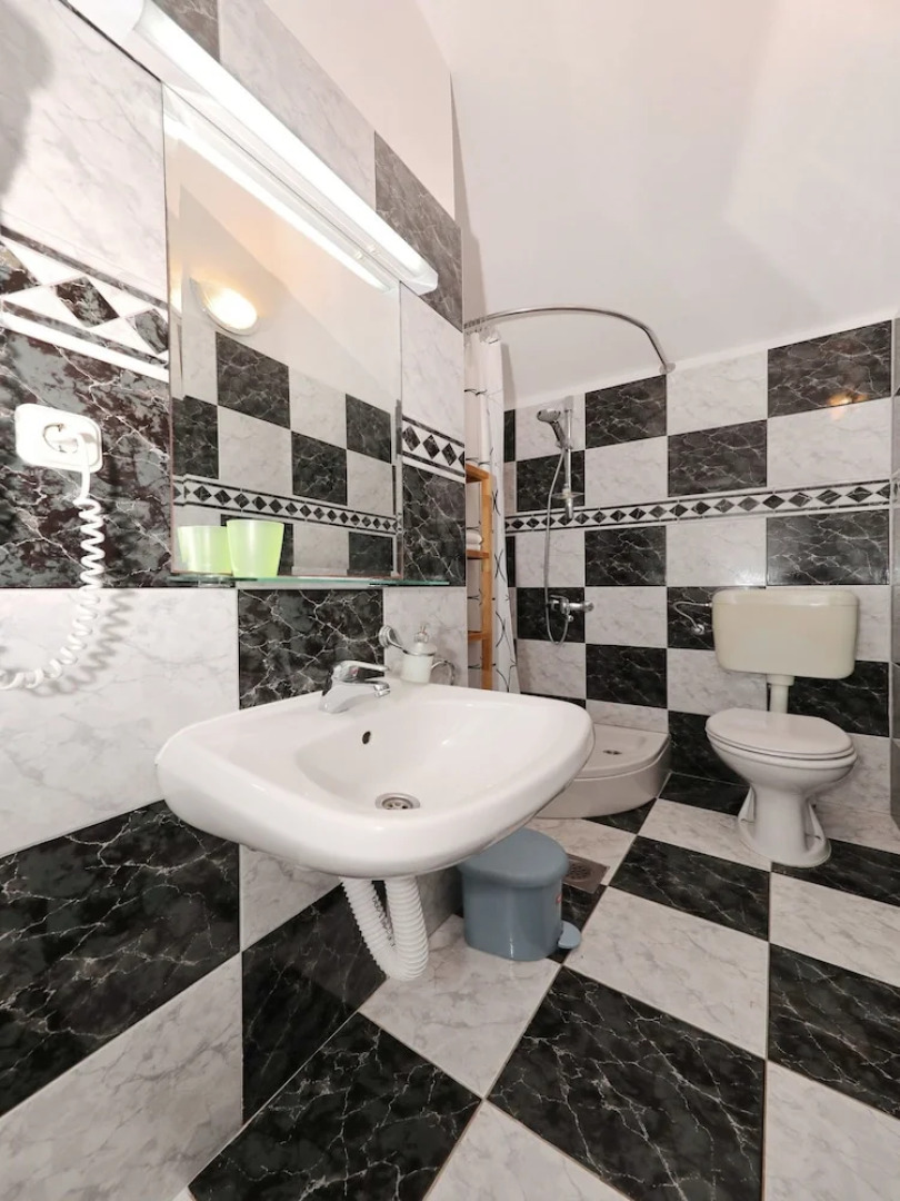 Dajana-with Pool and sea View