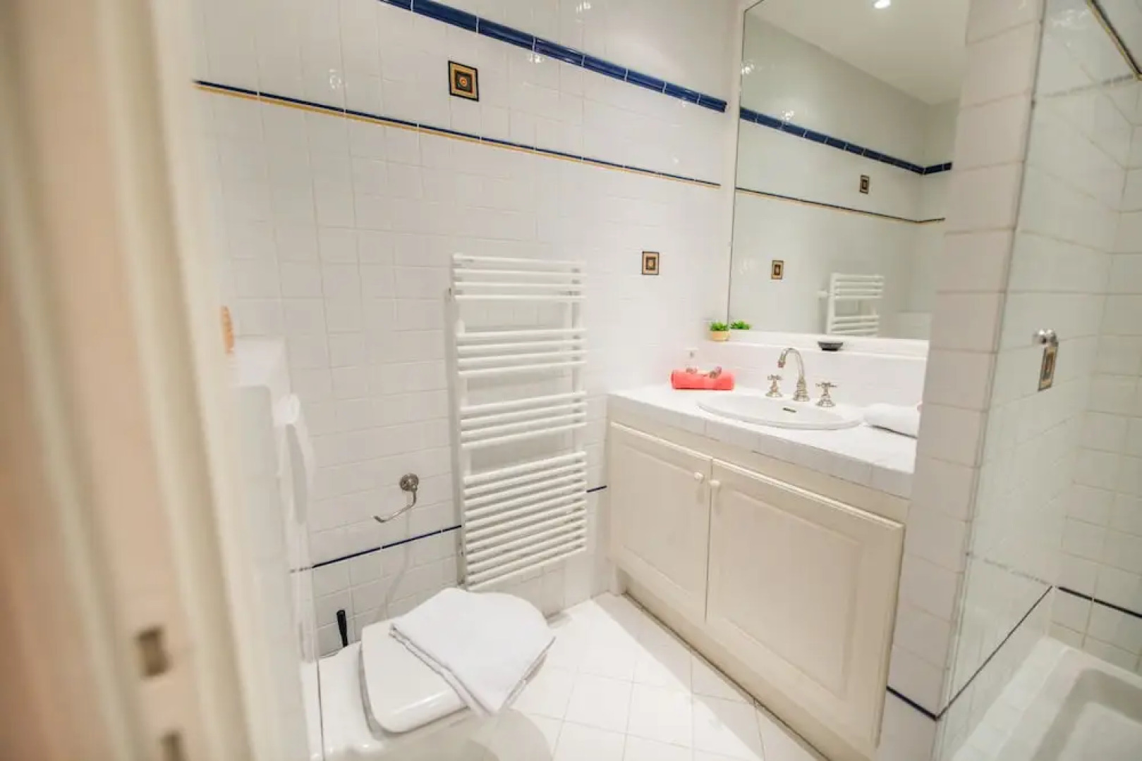 On Villefranche Bay AP3040