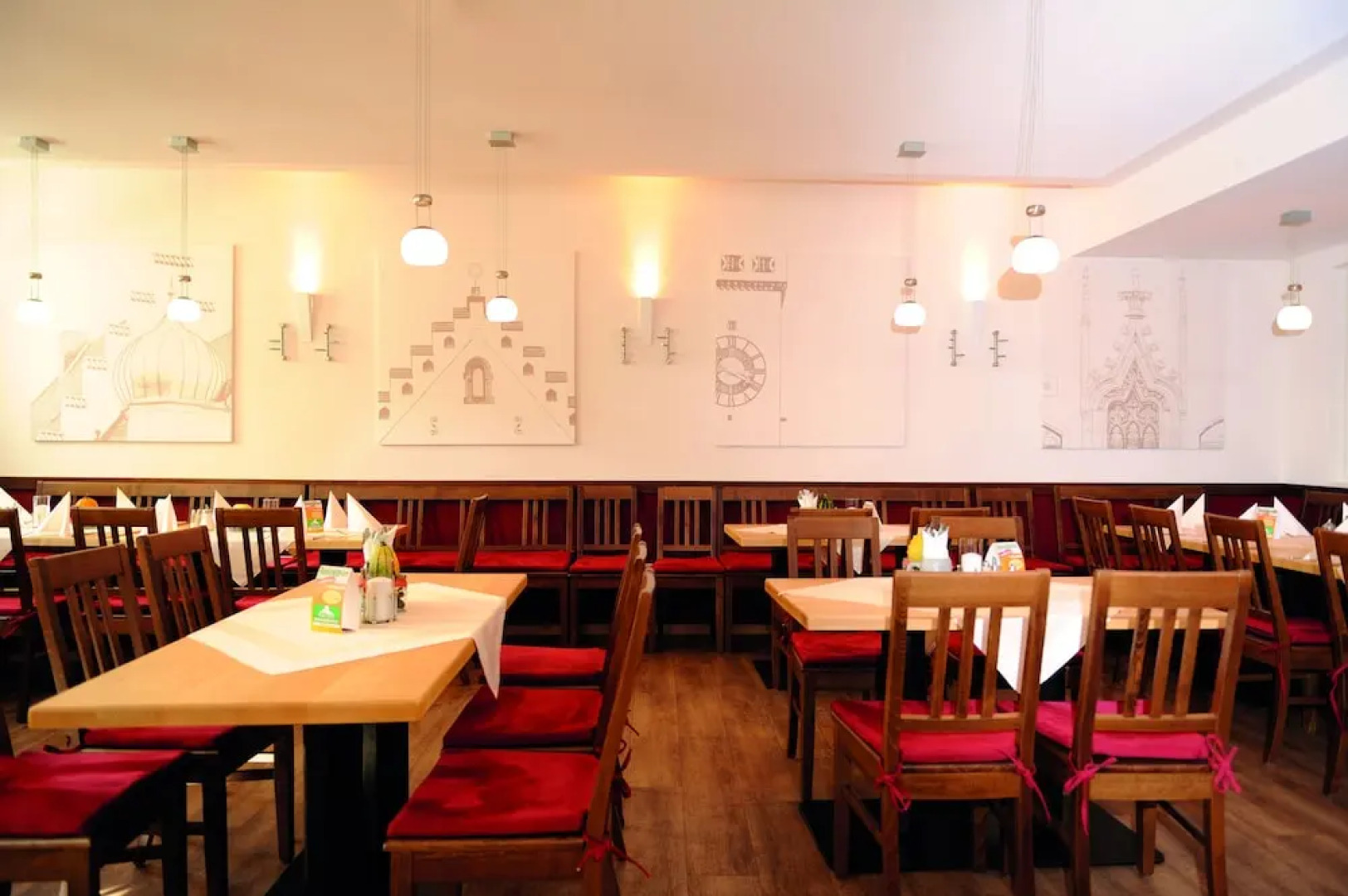 Hotel & Gasthaus DAS RÖHRL Straubing