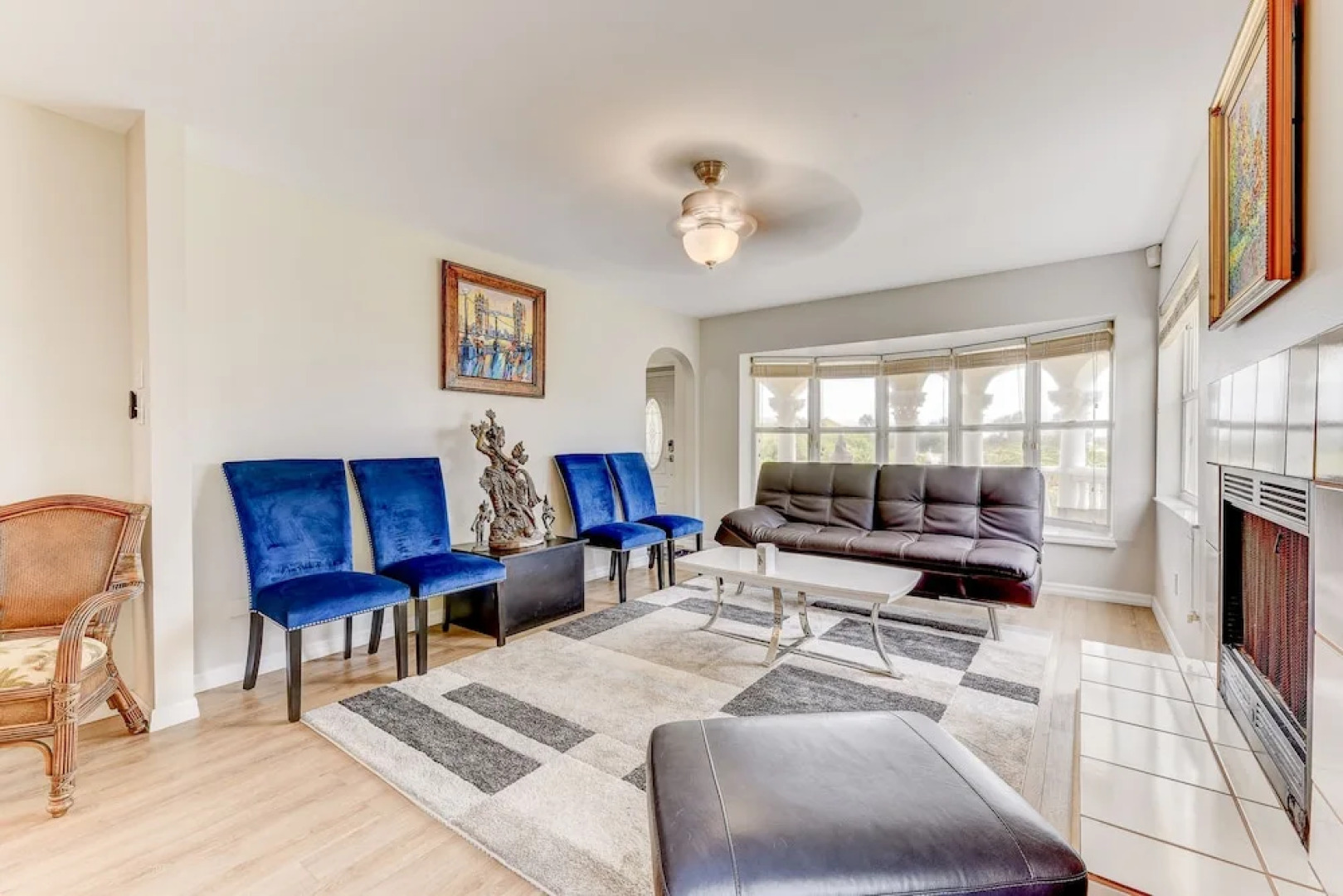 Castle by the Sea by Vtrips