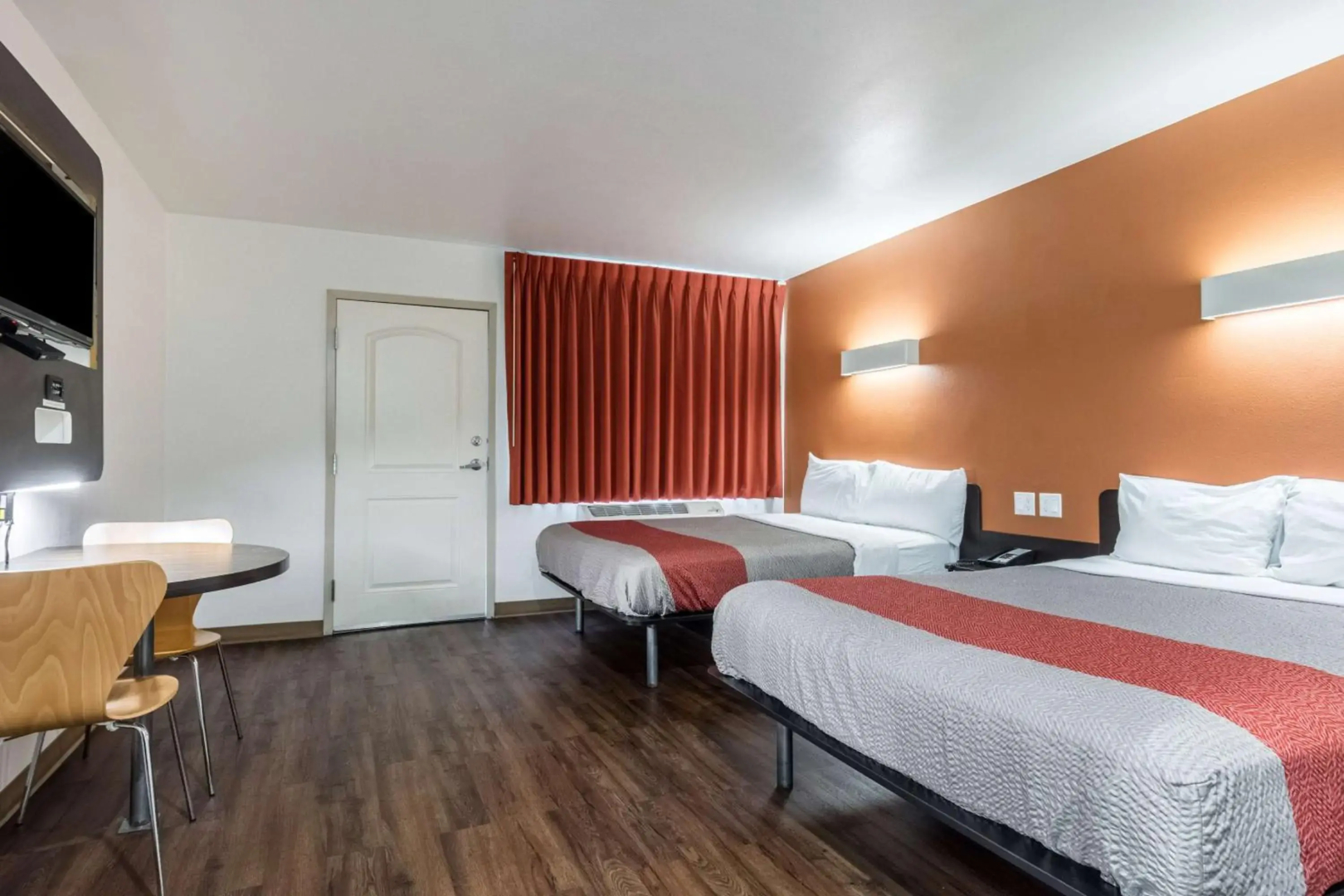 Pacific Inn