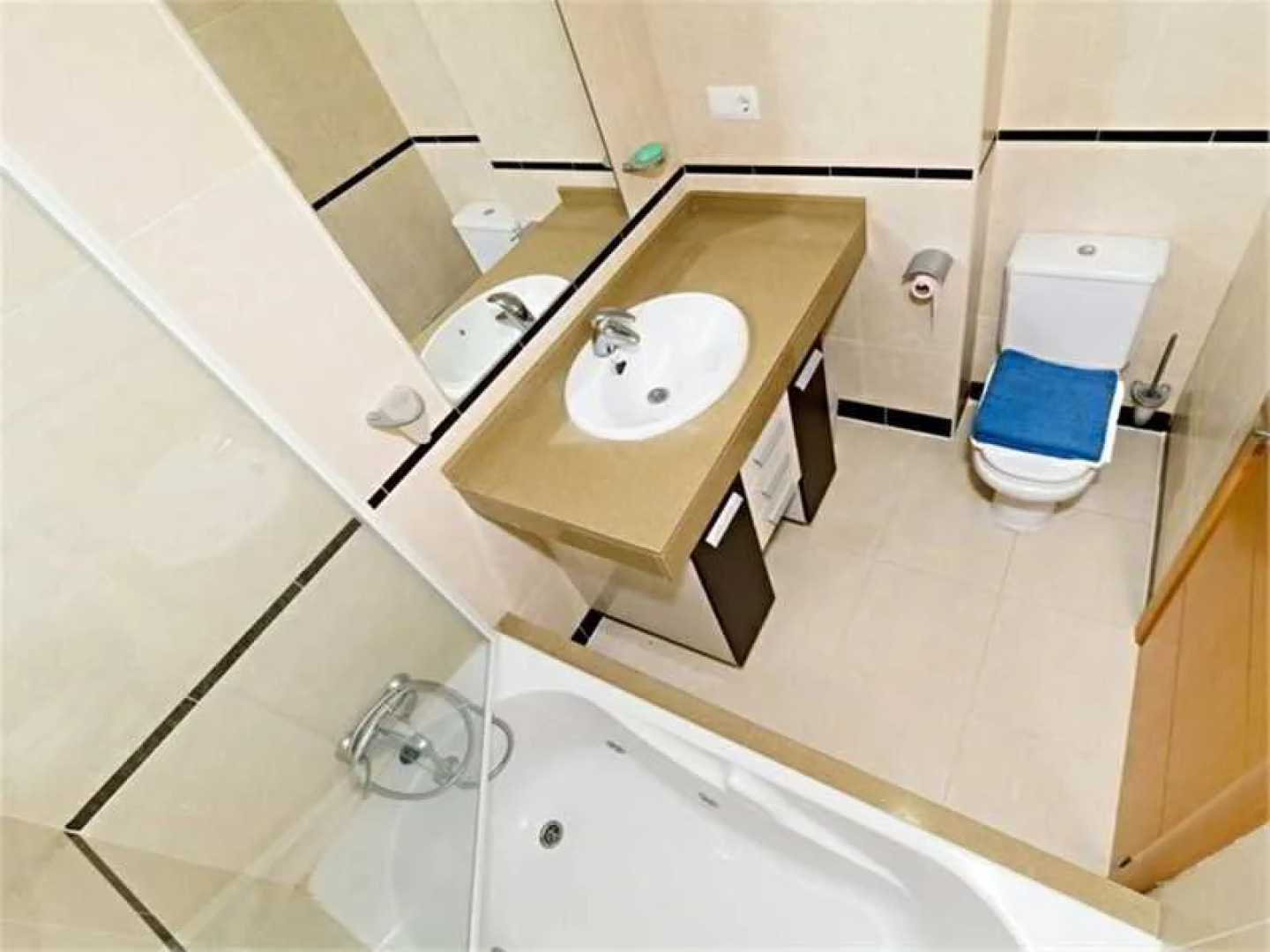 Apartamentos Almadraba VyB