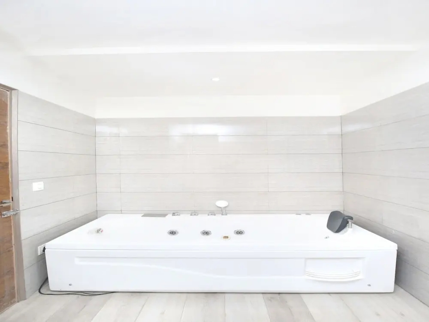 OYO 13678 Hotel Celebrations