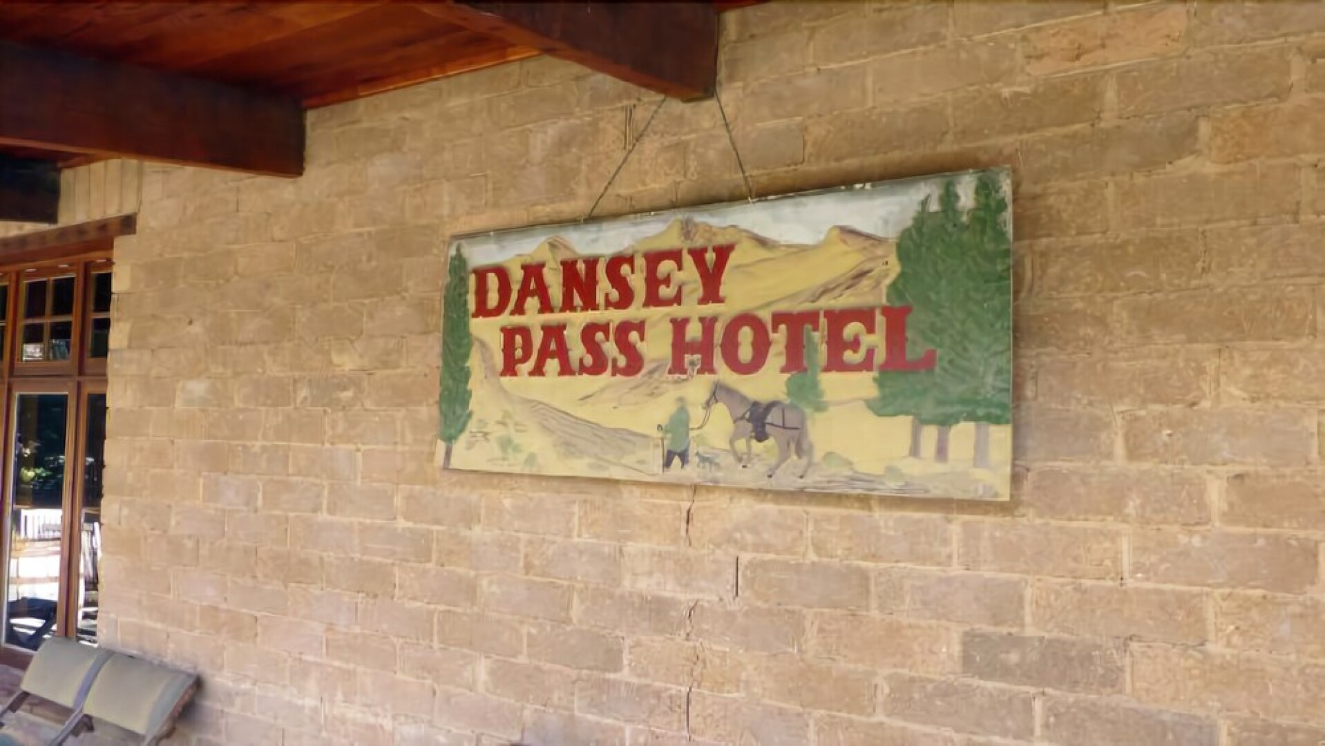 Danseys Pass Coach Inn
