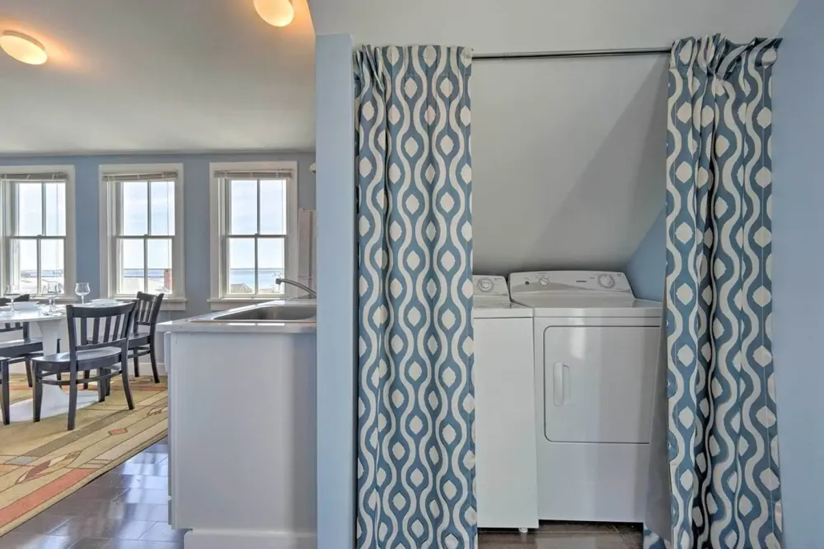 Splendid Provincetown Penthouse Apartment w/ Deck!
