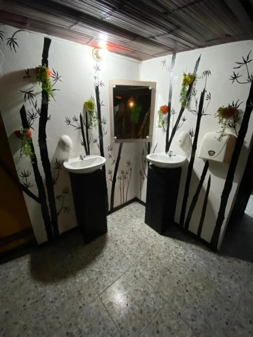 Hidden House Hostel