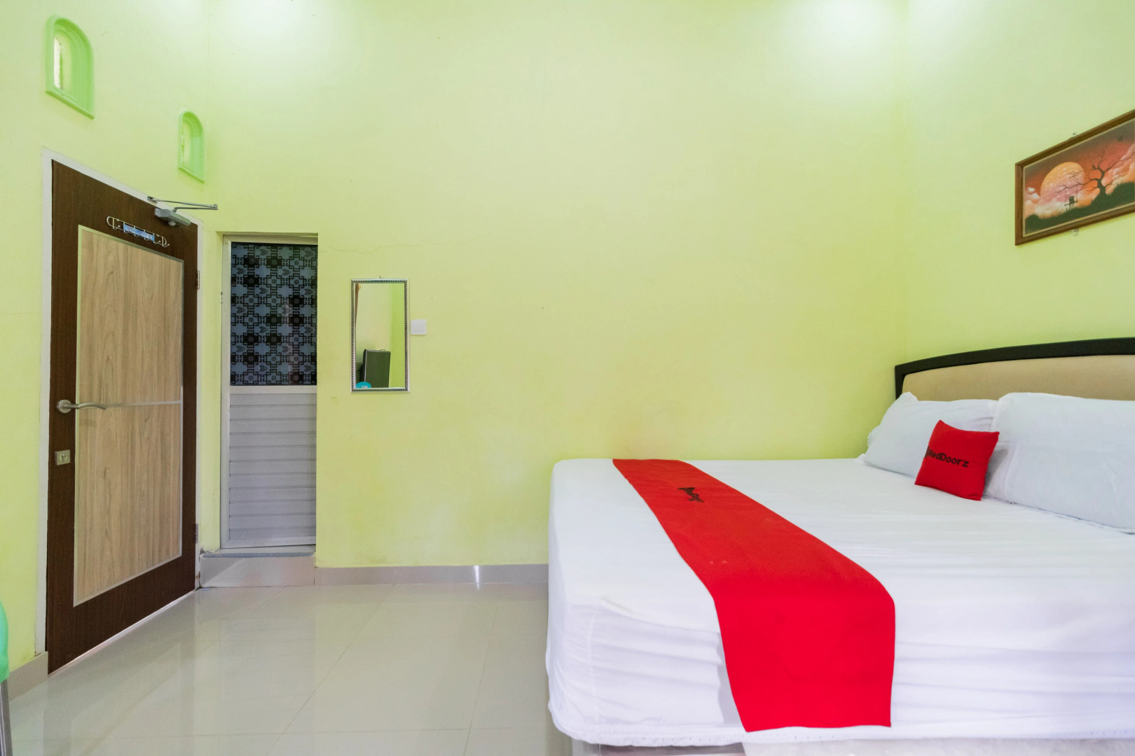 RedDoorz Syariah Near Hot Water Boom Solok Selatan