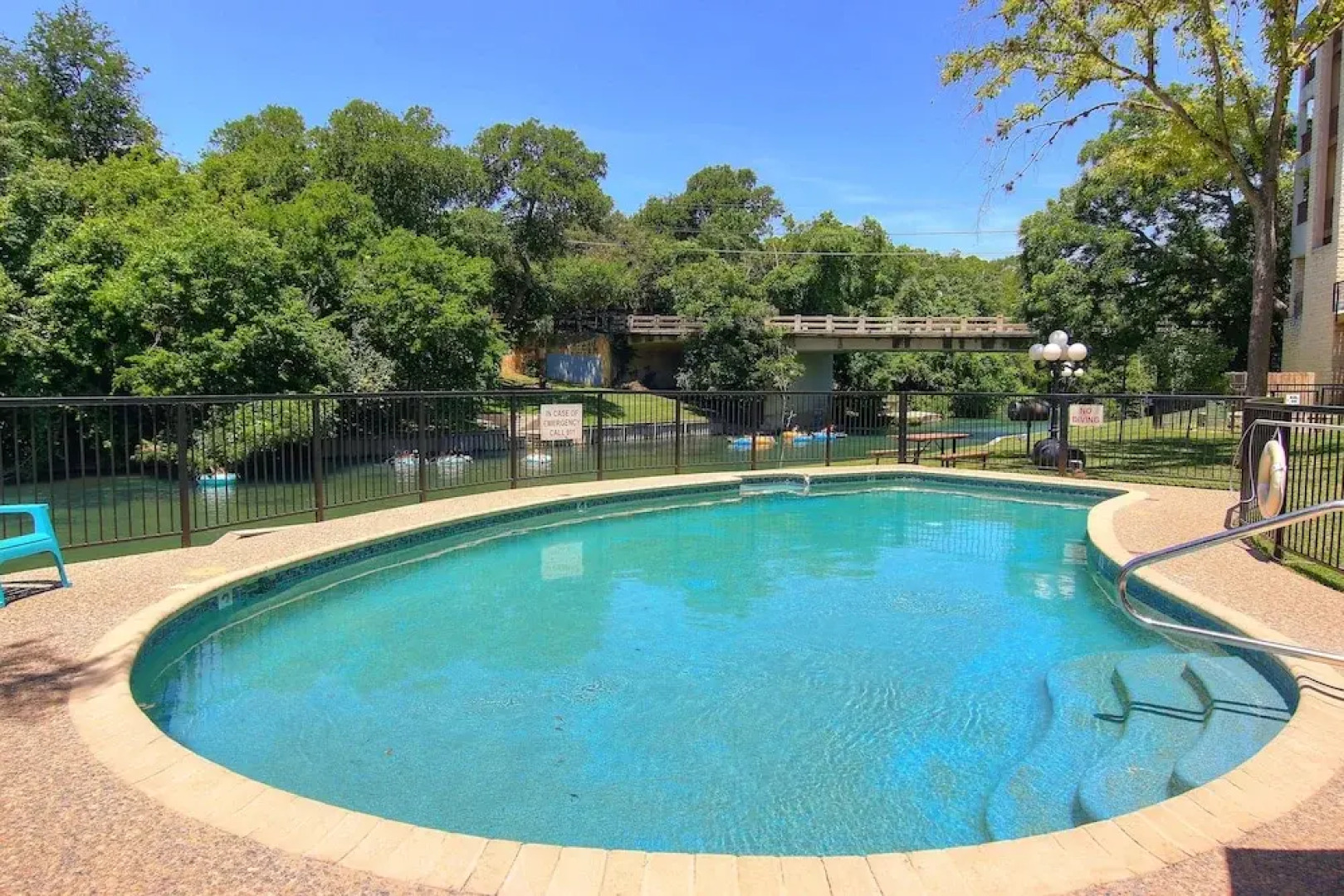 Treetop Villa IC215 by RedAwning