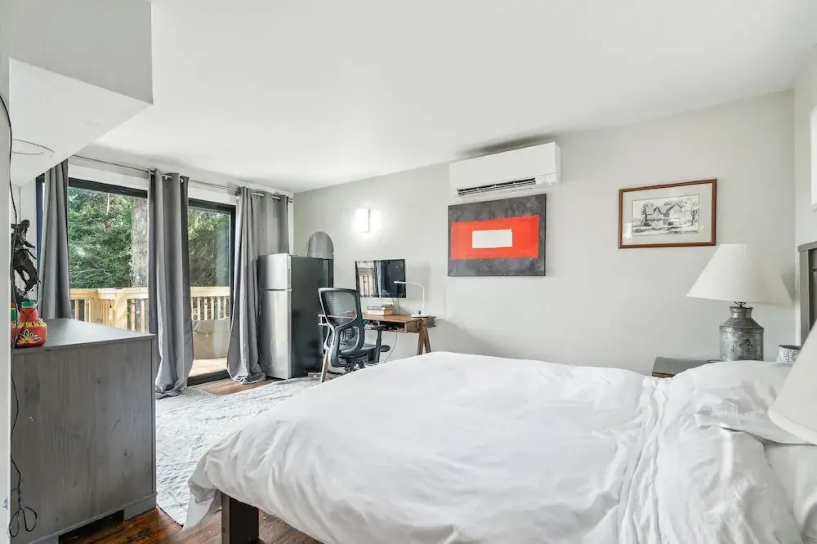 Serene Architect-designed Vermont Chalet 4 Bedroom Home