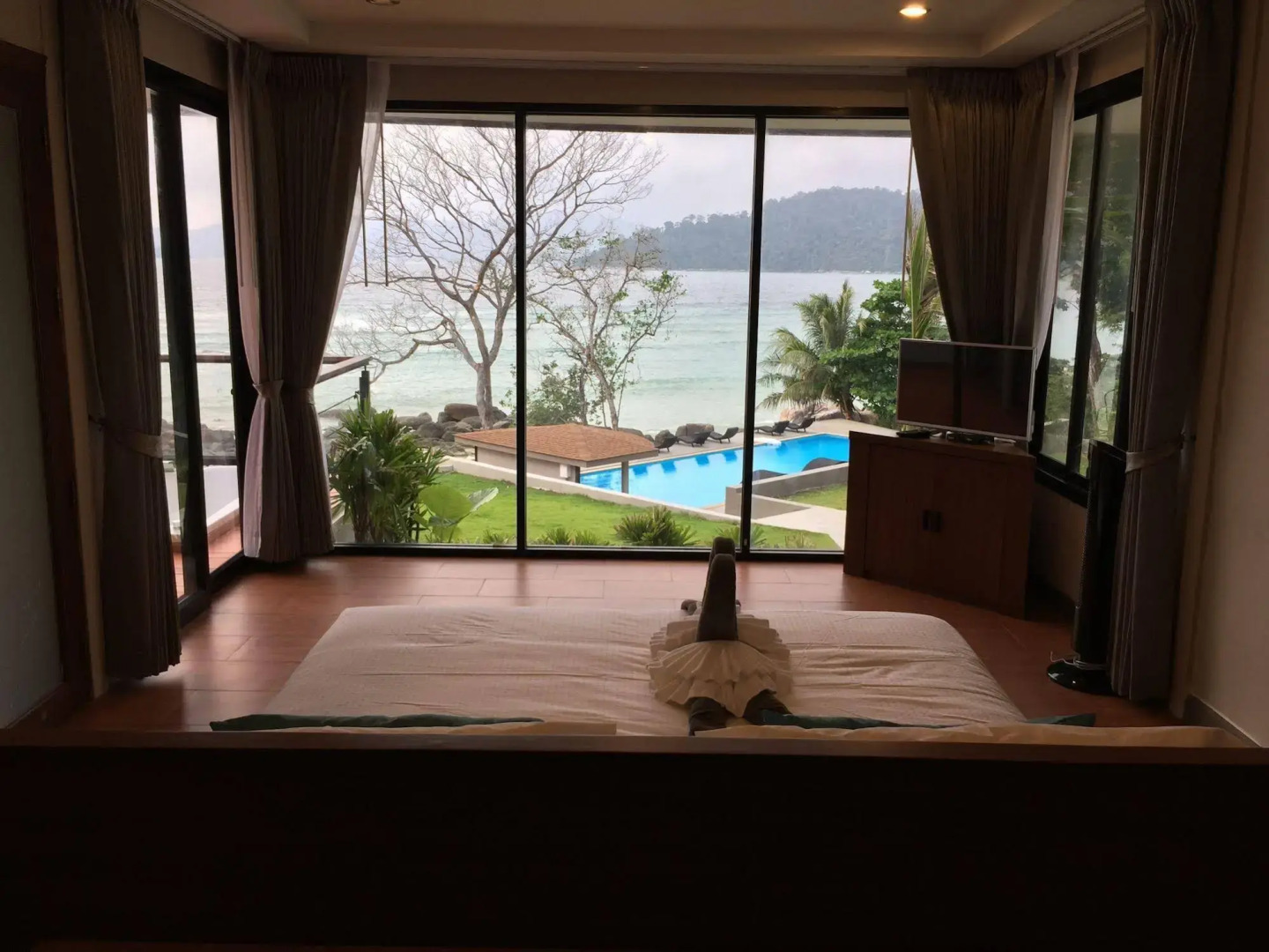 ASARA Private Beach Resort