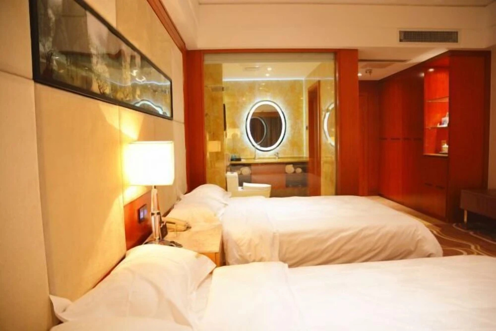 Peninsula Hotel (Xuancheng Xinglong International Plaza)