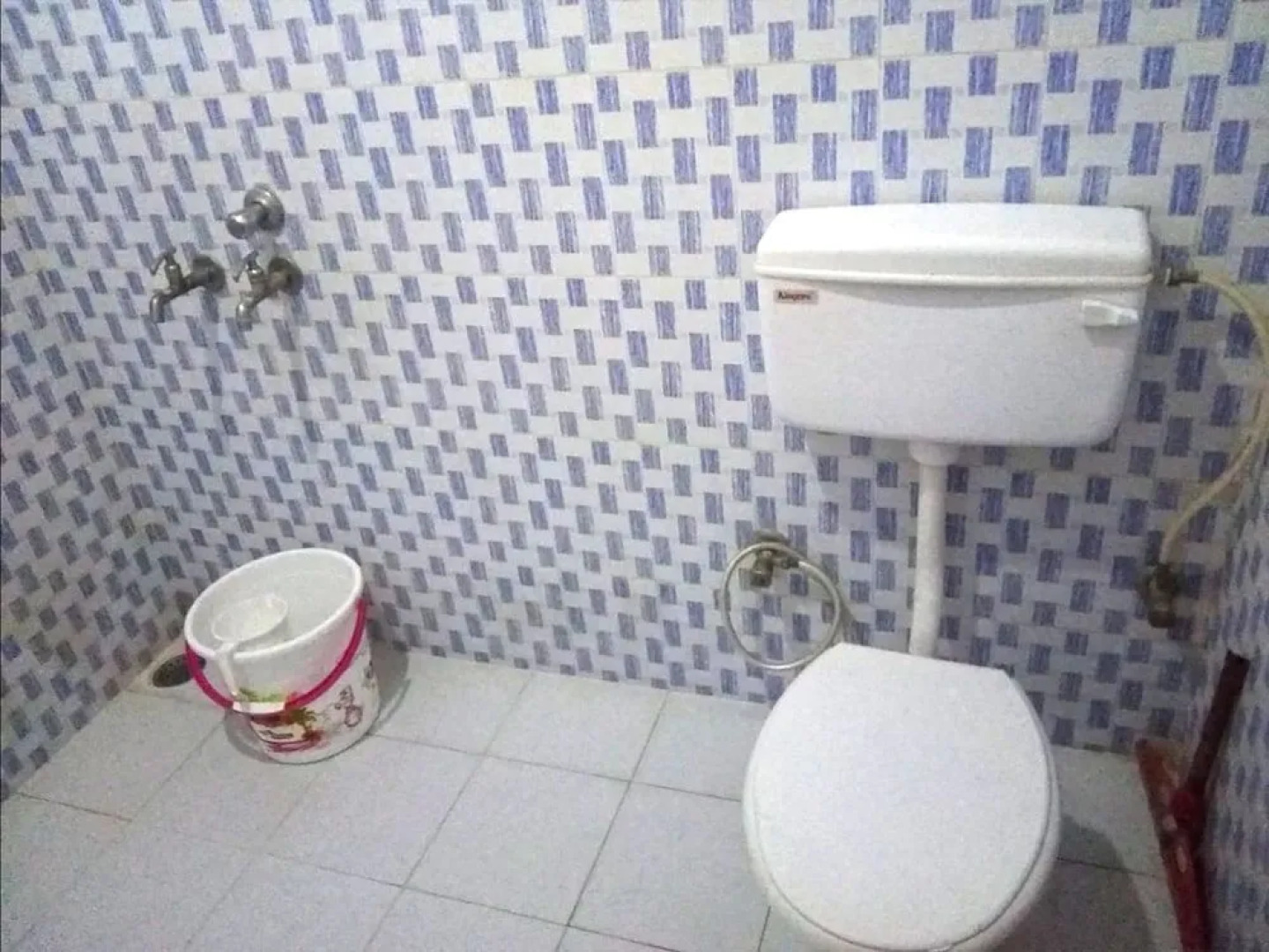 Spot On 44288 Maharaja Palace