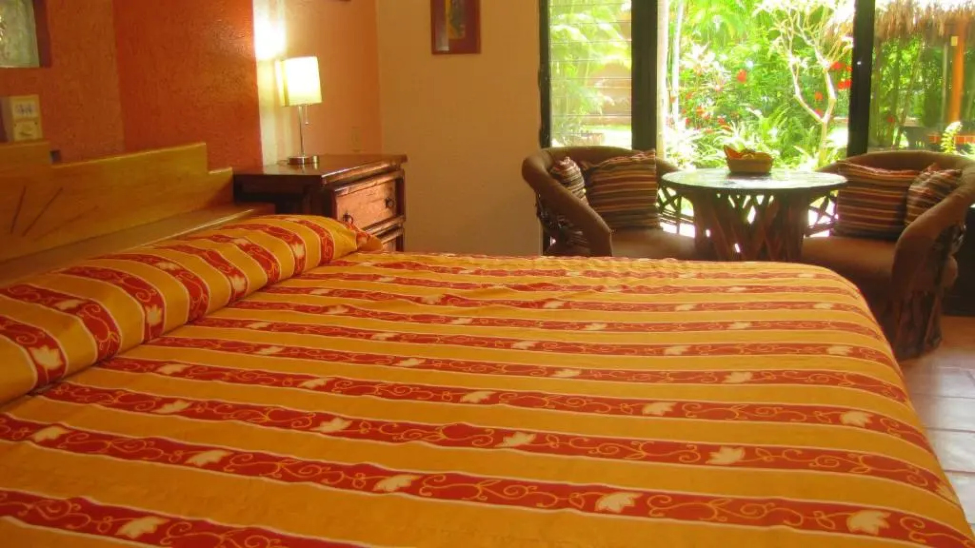 La Paloma Oceanfront Retreat