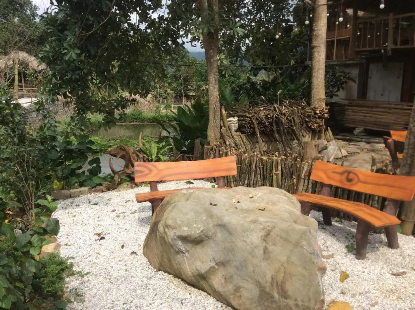 Dong Que Homestay-Tours-Motorbike, Car rental, Hiking