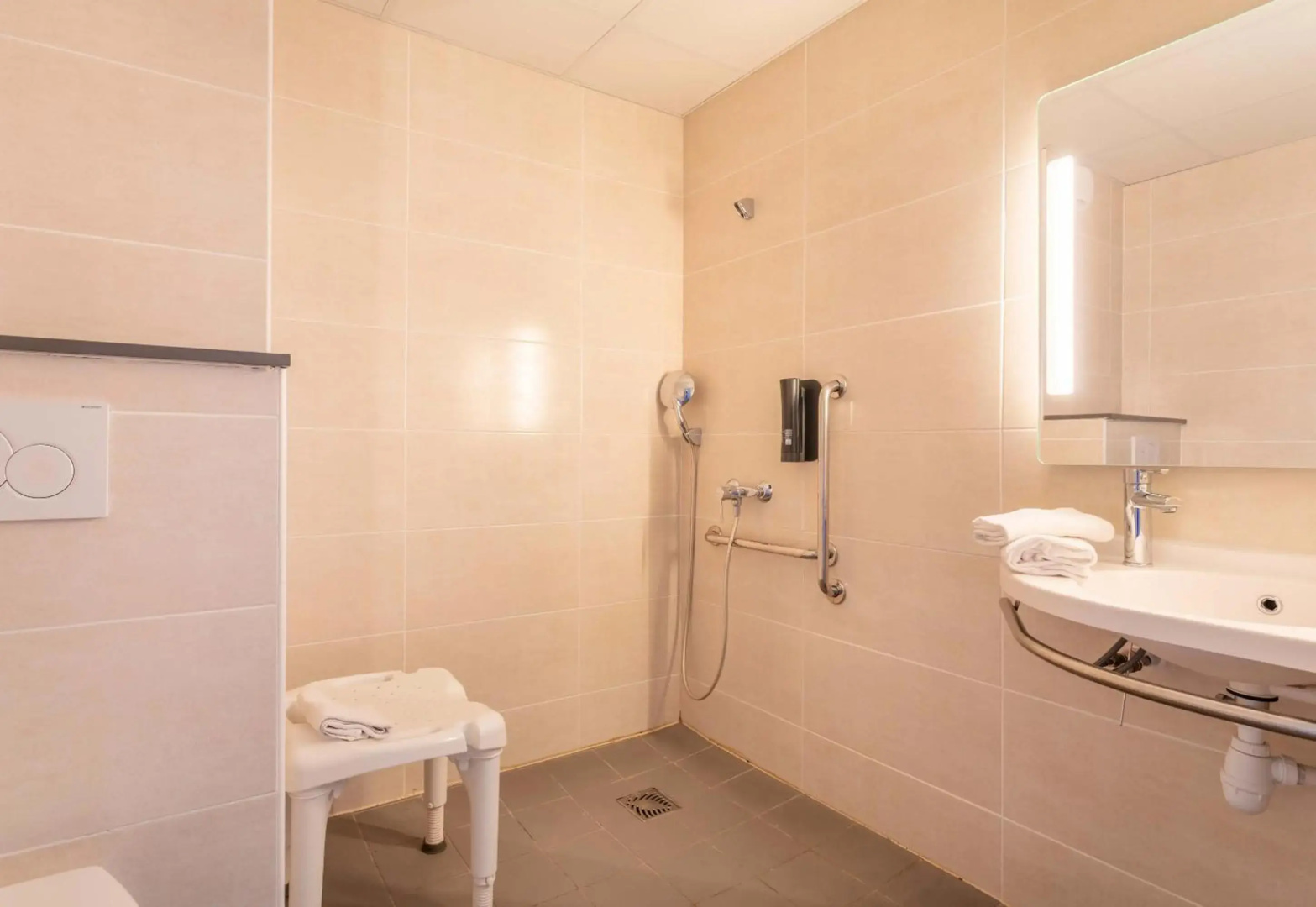 B&B HOTEL Aix en Provence Venelles