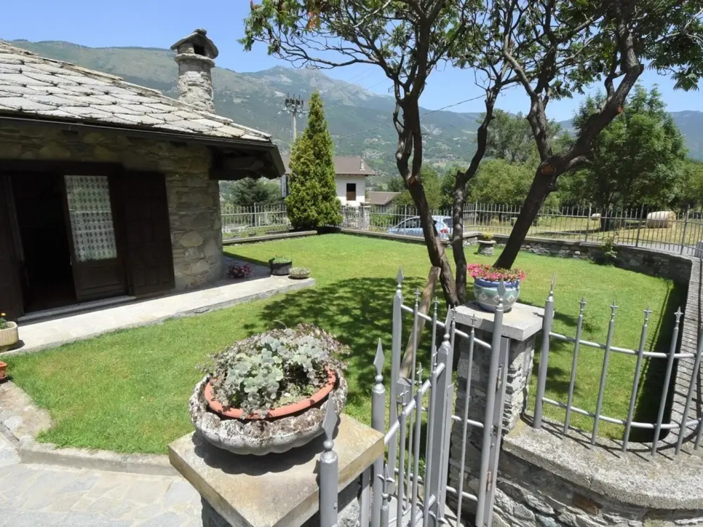 Maison Pro de Solari F nis