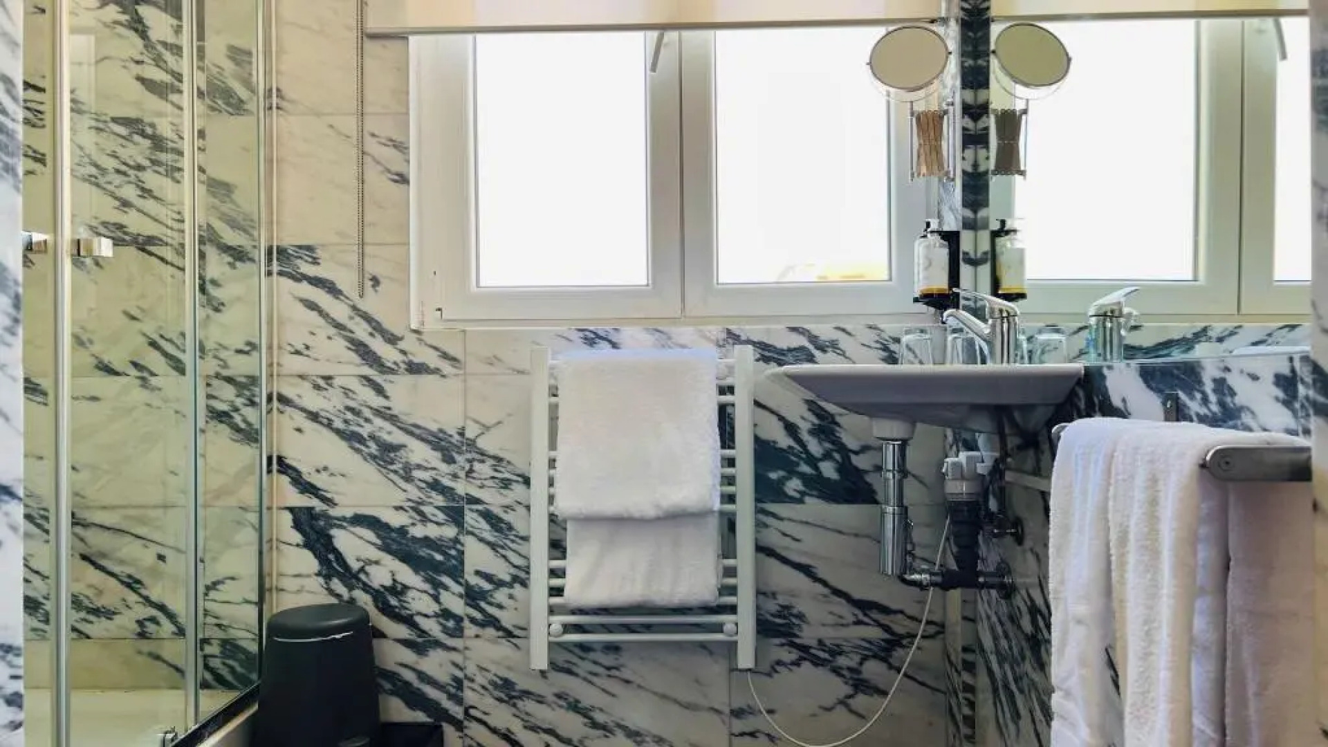 Quinta Colina by Shiadu