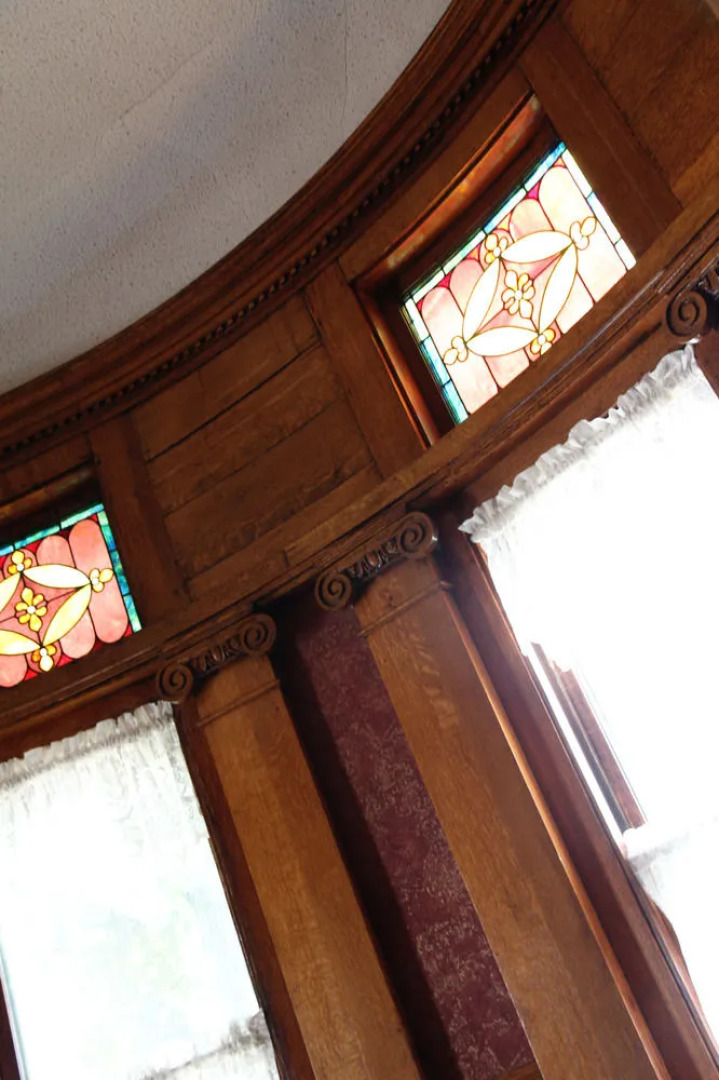 The Simmons-Bond Inn