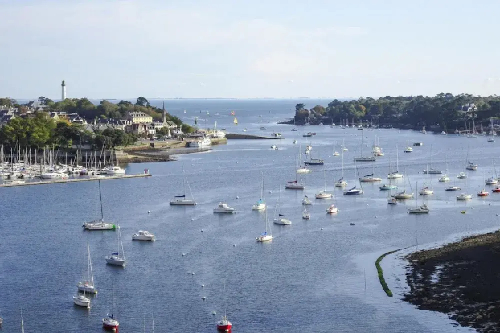 Holiday Home in Benodet Near Sandy Beach