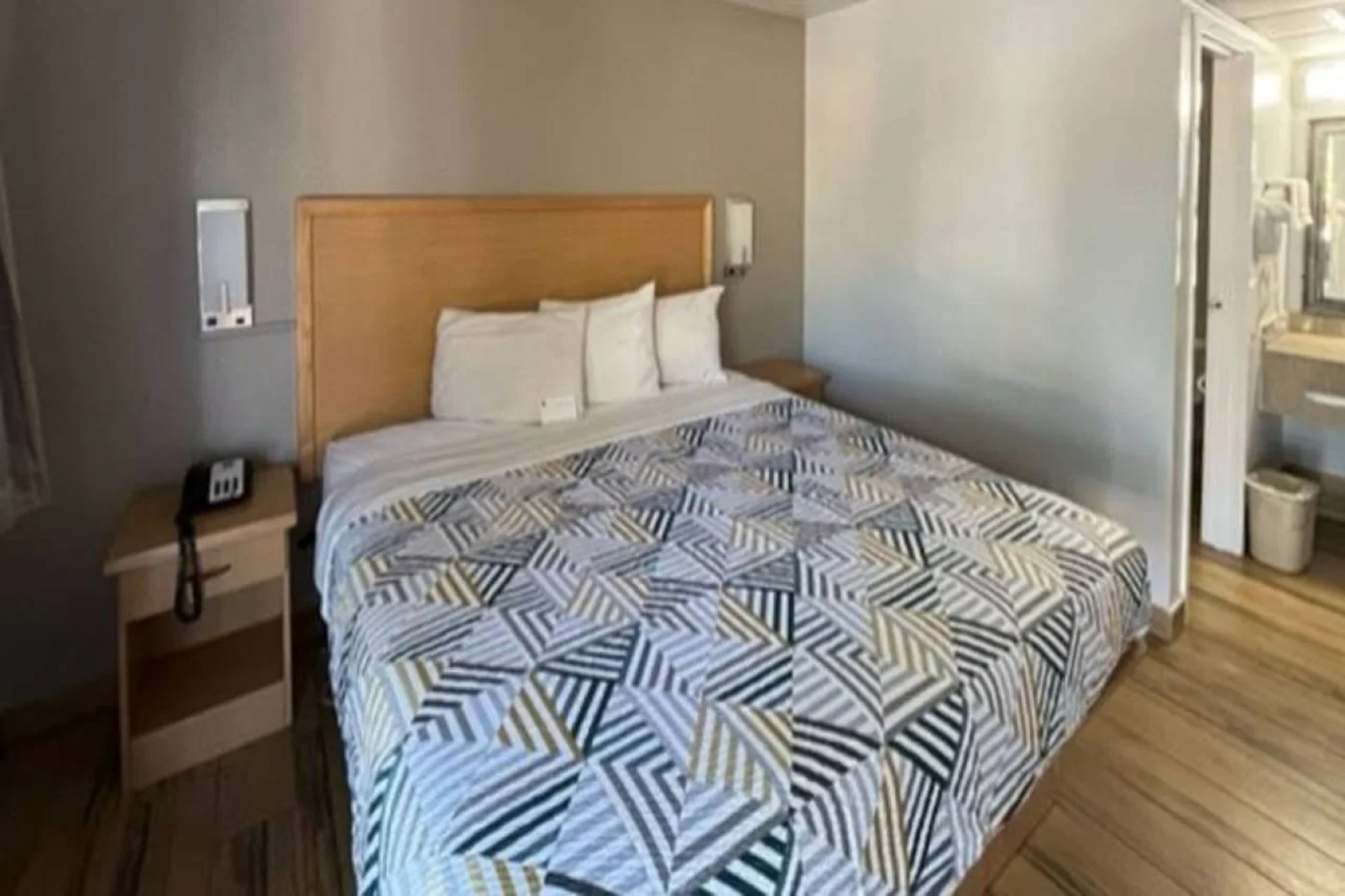 Motel 6 Riviera Beach, FL