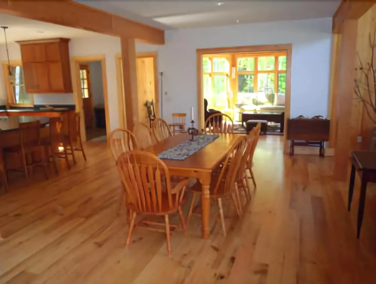 Cottage on the Shore - Four Bedroom Home