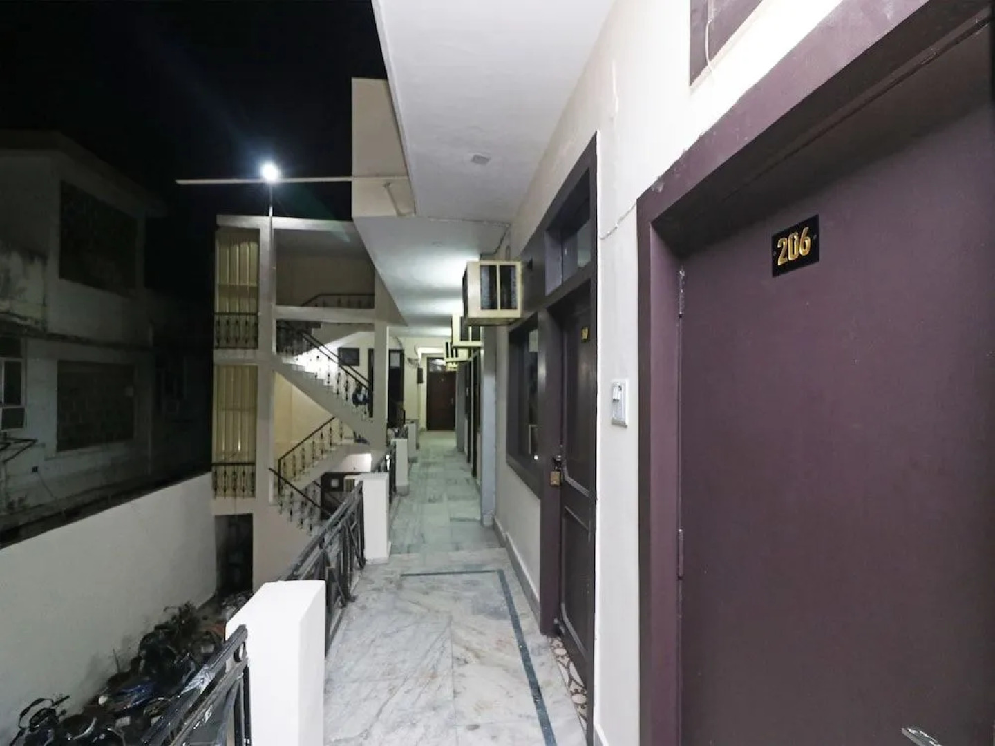 OYO 24473 Anuradha Palace