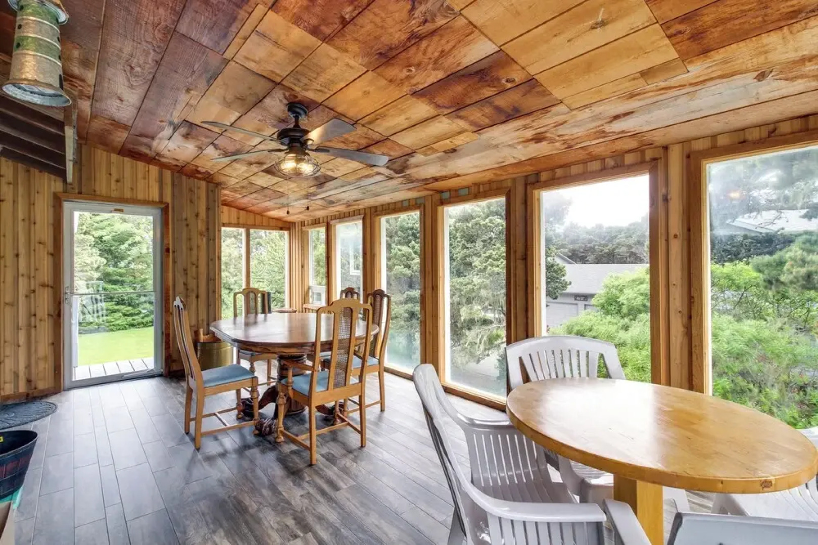 Coastal Bandon Vacation Rental: Walk to Beach!