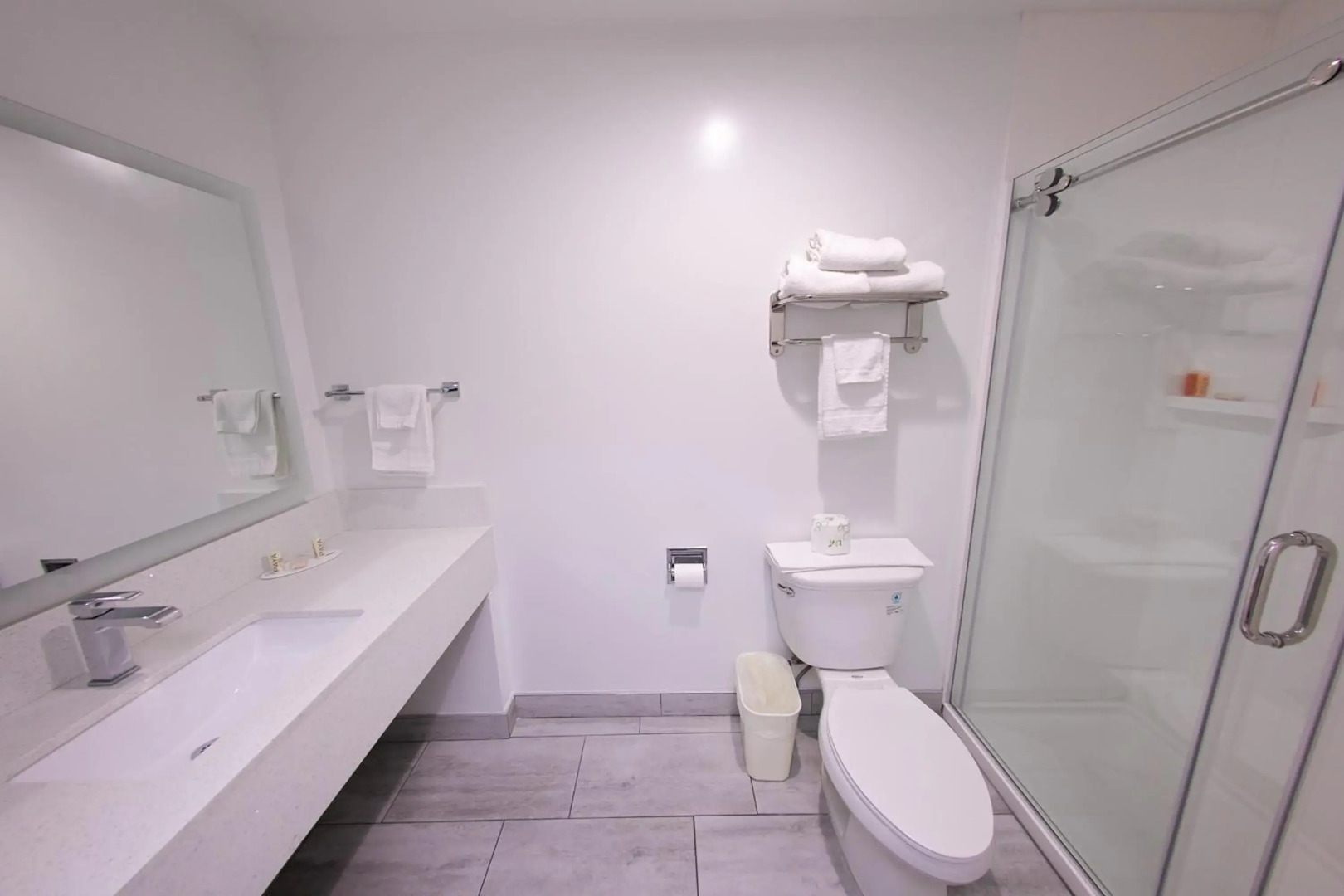 Travelodge Inn & Suites by Wyndham West Covina