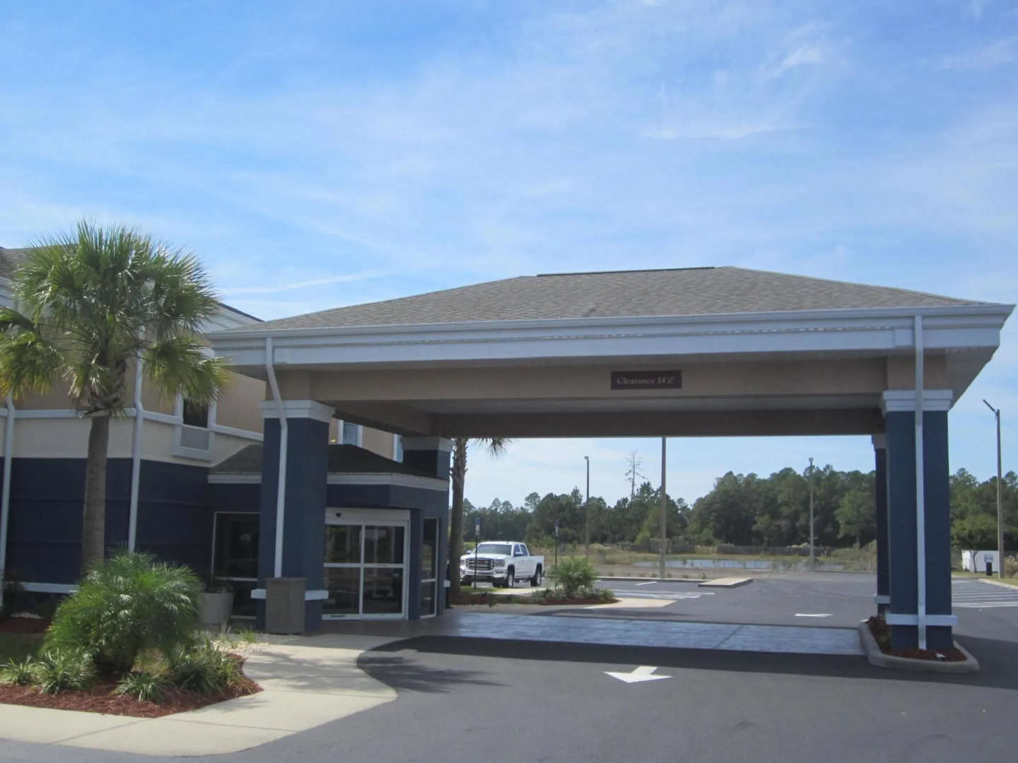 Best Western Waldo Inn and Suites