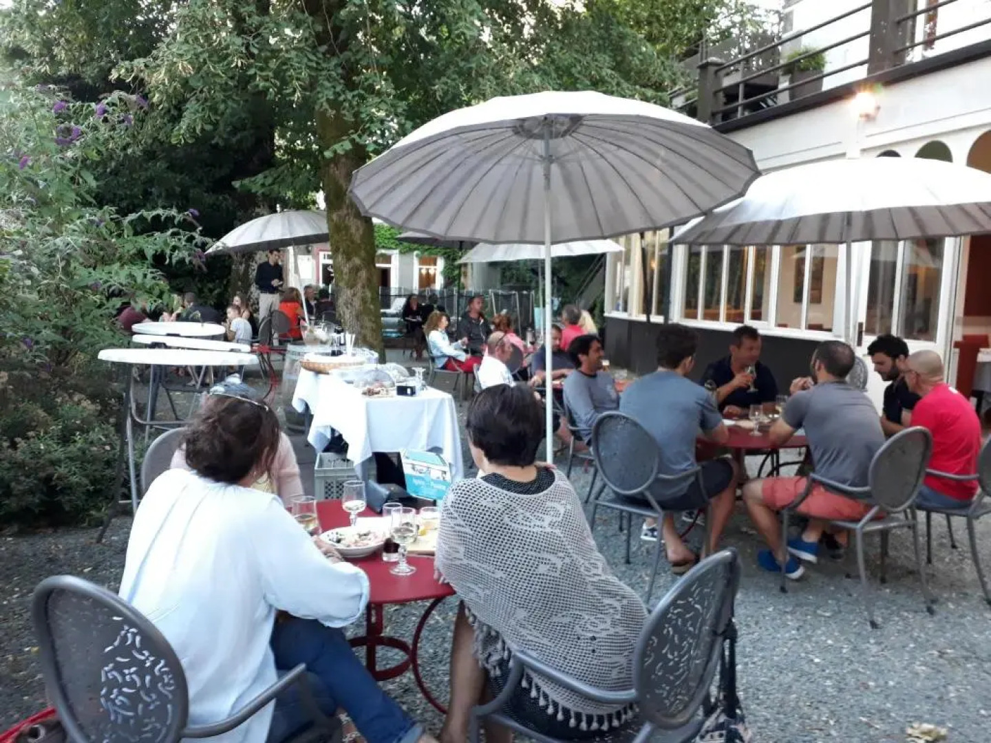 Au Pavillon du Frêne