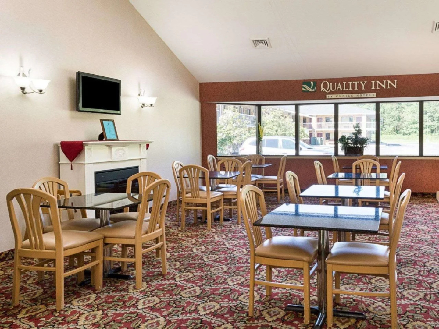Quality Inn Petersburg Fort Lee Area