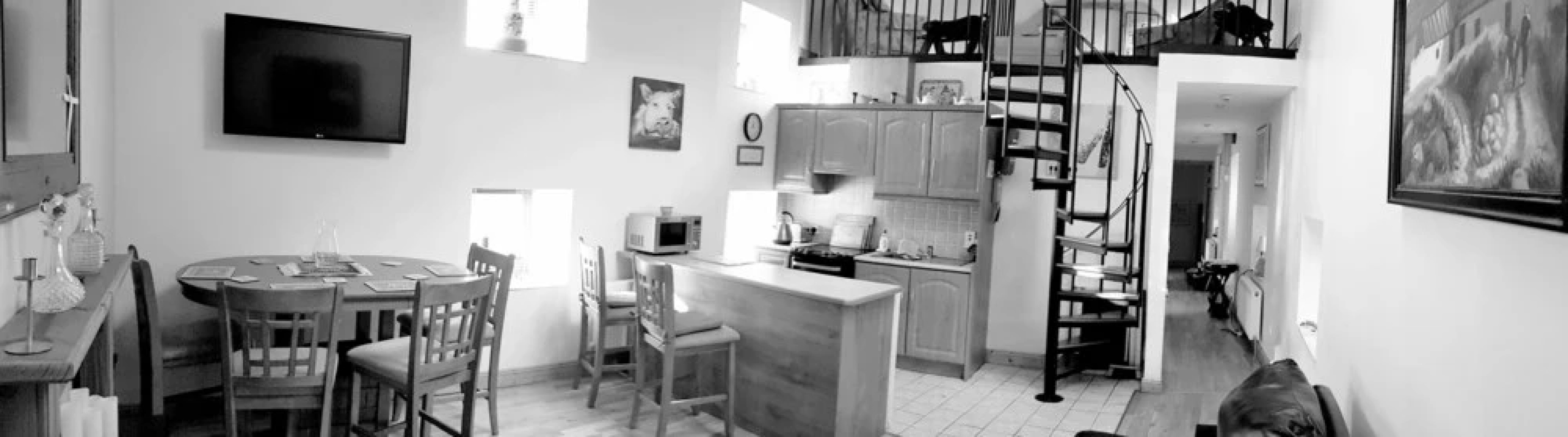 Apartment Sleeps 7 With Mezzanine