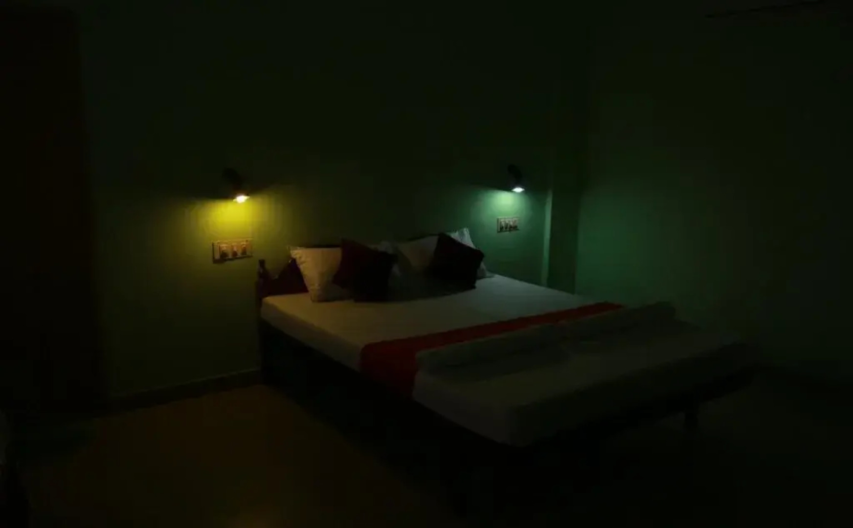 Shirleys Beach Hotel