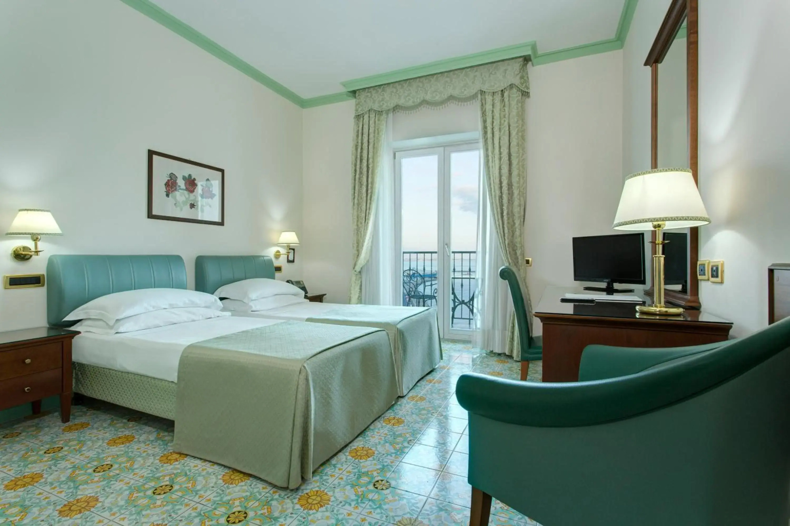 Lloyd's Baia Hotel