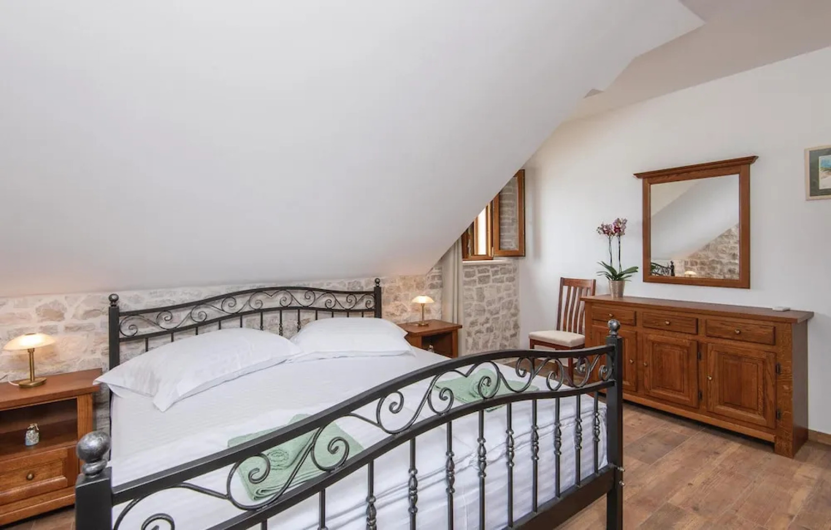 Stunning Home in Loviste With Wifi and 3 Bedrooms