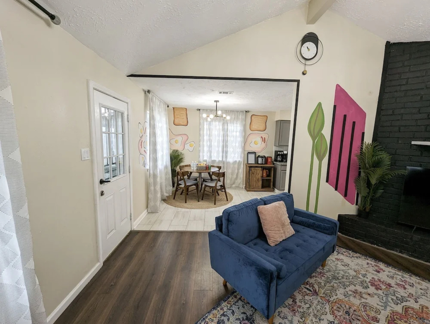 Vibrant Getaway Say Hello to the Best of Houston