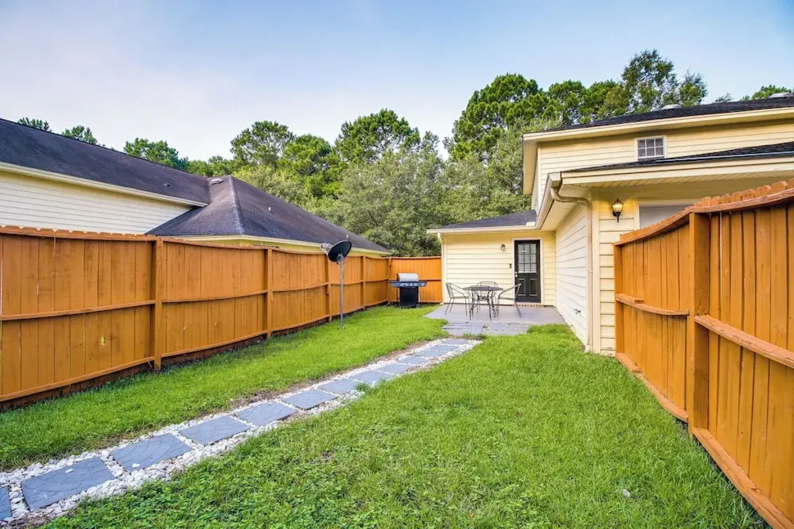Soothing Savannah Townhome With Patio!