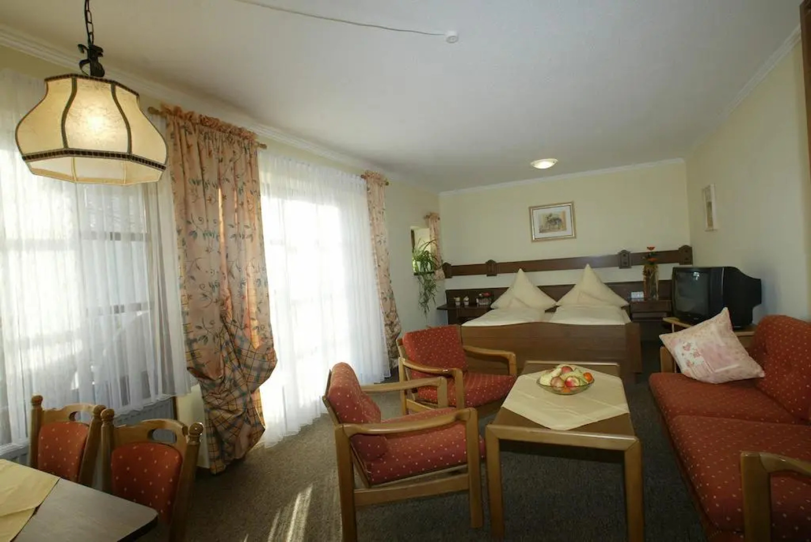 Pension St. Georg Mit Moststüberl
