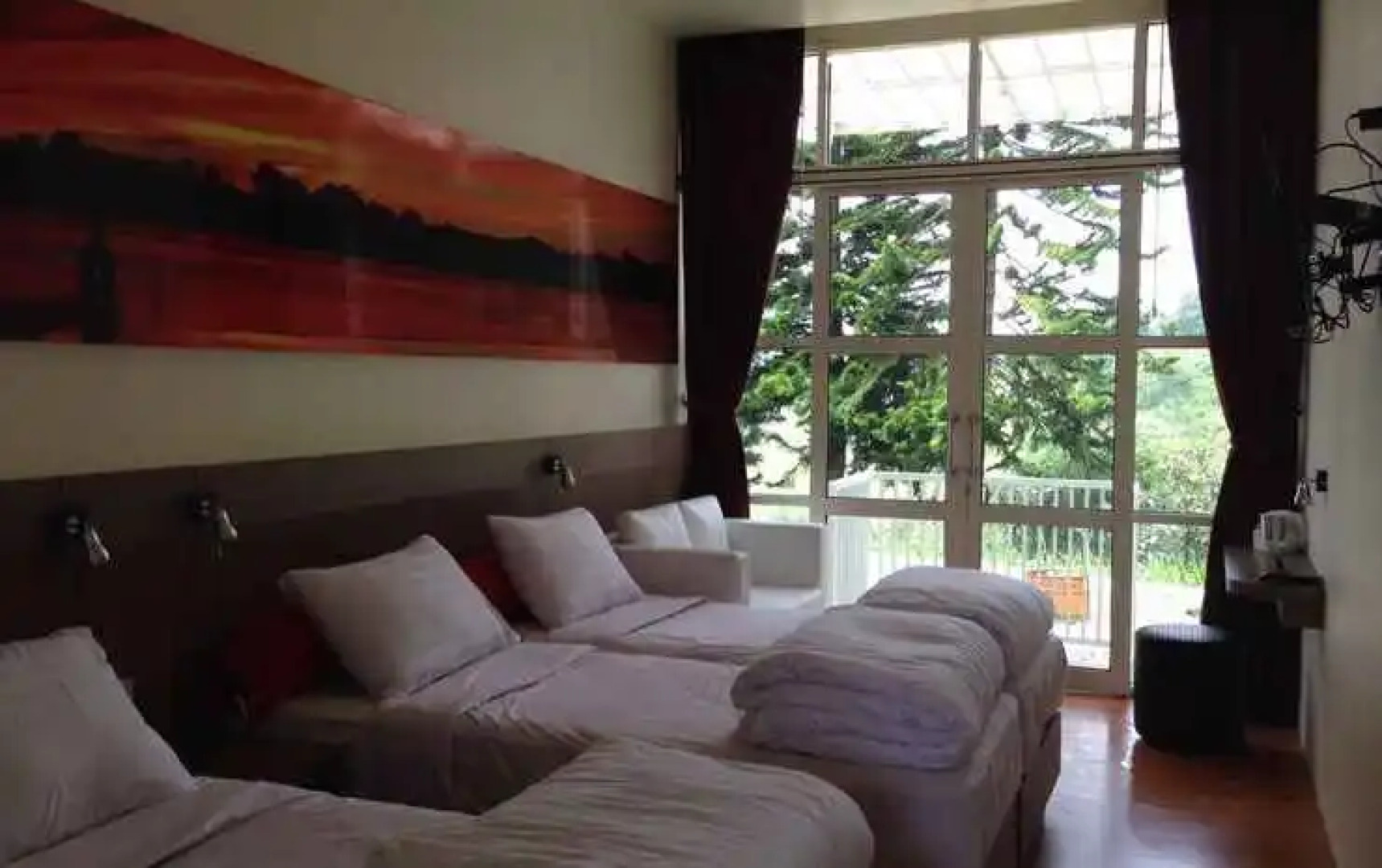 Bukit Cikahuripan Resort